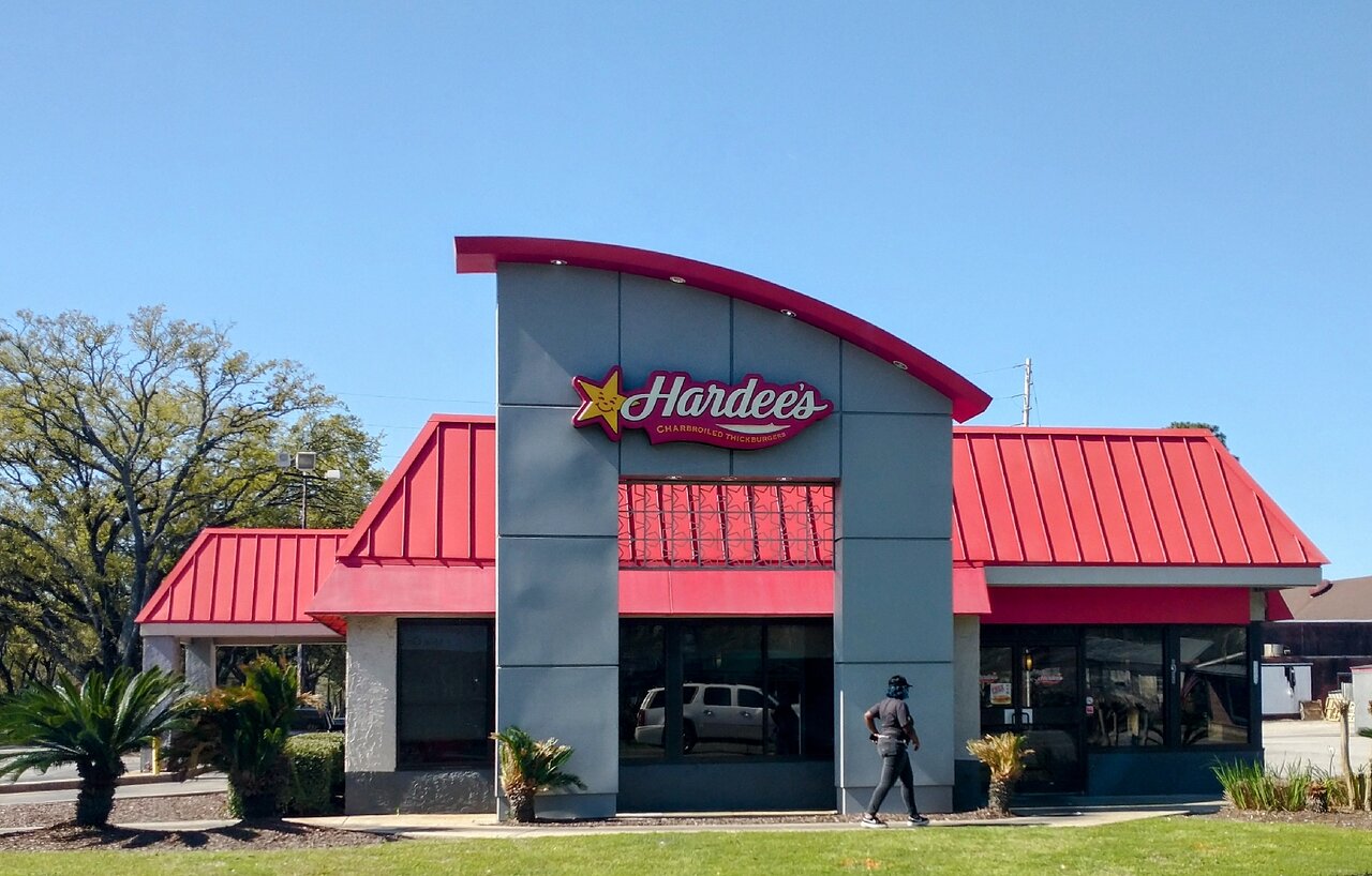 Does Hardee's Take Apple Pay
